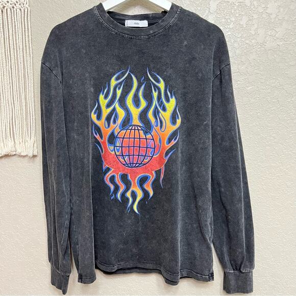 Adika women sz M baskatball Flame Sweatshirt - Picture 1 of 9